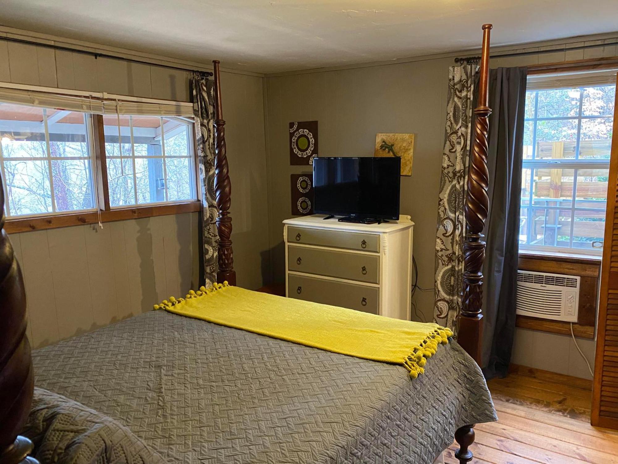 Convenient Cottage-Hot Tub, 4 Minutes To Dahlonega Exterior foto