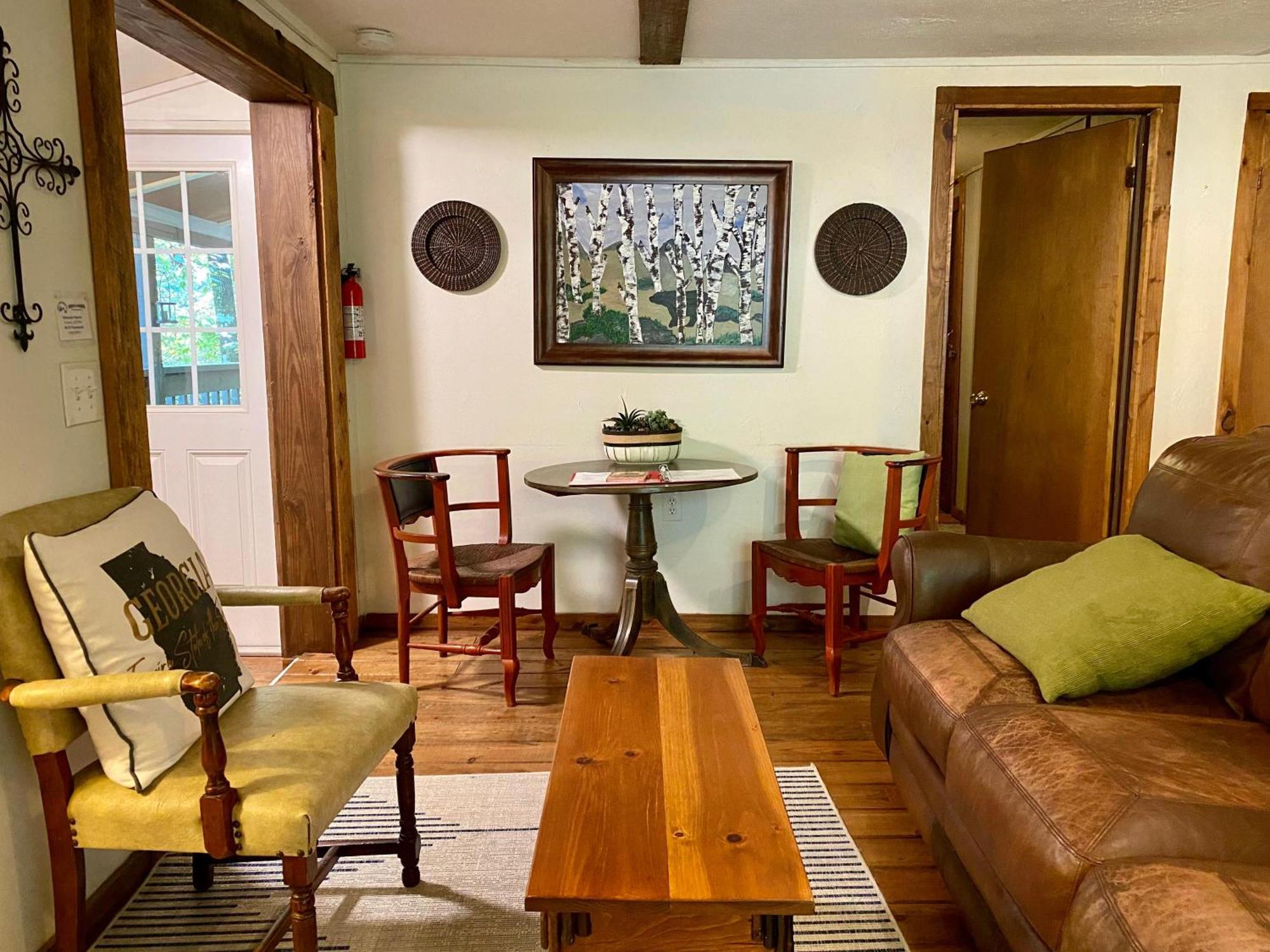 Convenient Cottage-Hot Tub, 4 Minutes To Dahlonega Exterior foto